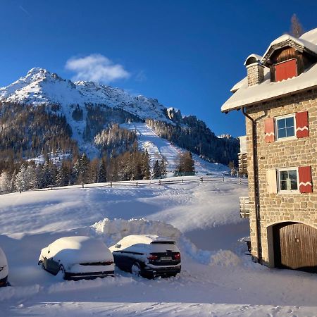 Renoviertes Apartment Mit Terrasse An Der Piste Mit Kostenlosen Wifi Carezza al Lago Exteriör bild