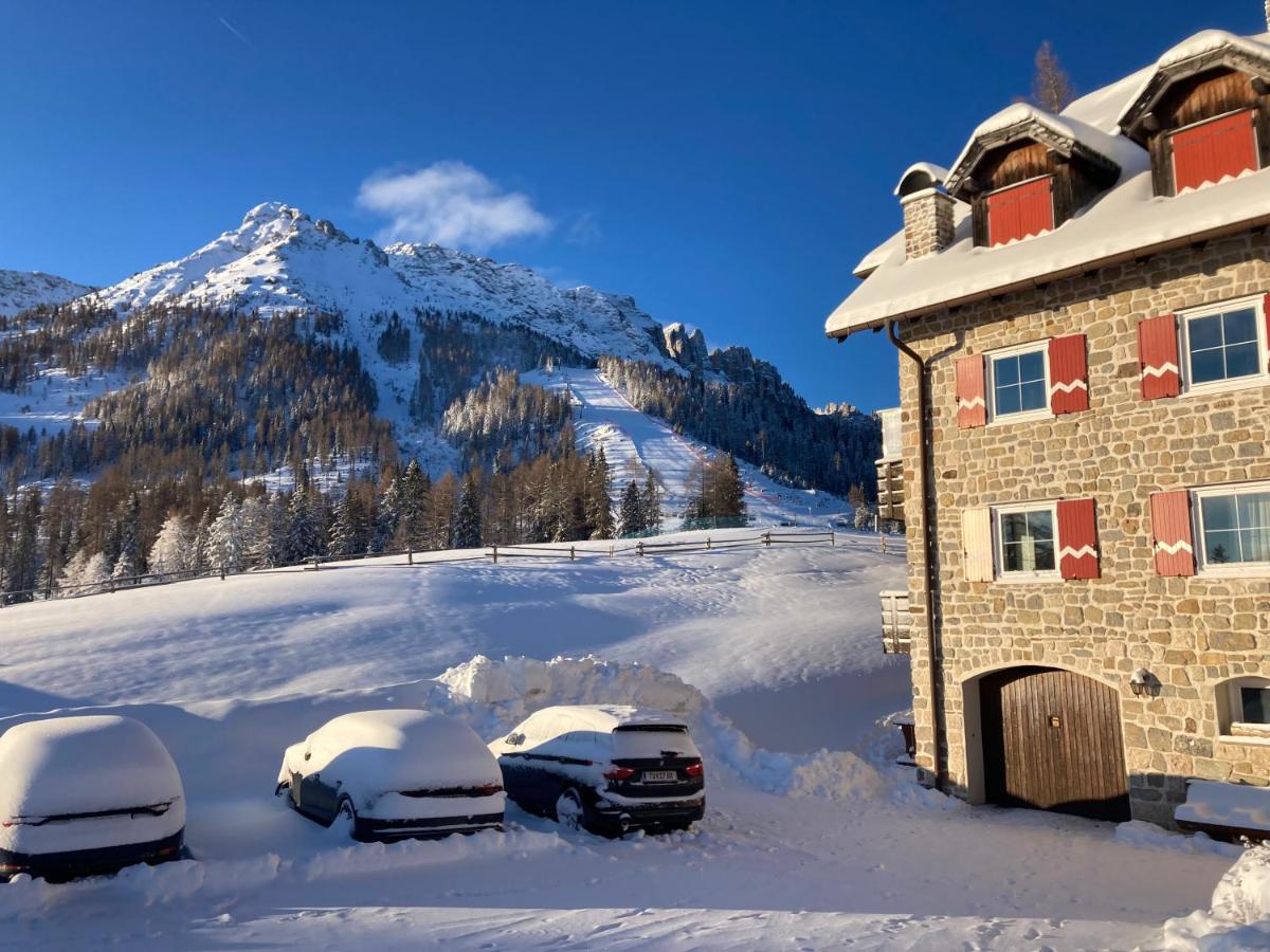 Renoviertes Apartment Mit Terrasse An Der Piste Mit Kostenlosen Wifi Carezza al Lago Exteriör bild