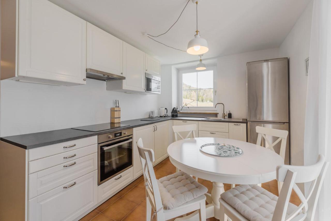 Renoviertes Apartment Mit Terrasse An Der Piste Mit Kostenlosen Wifi Carezza al Lago Exteriör bild