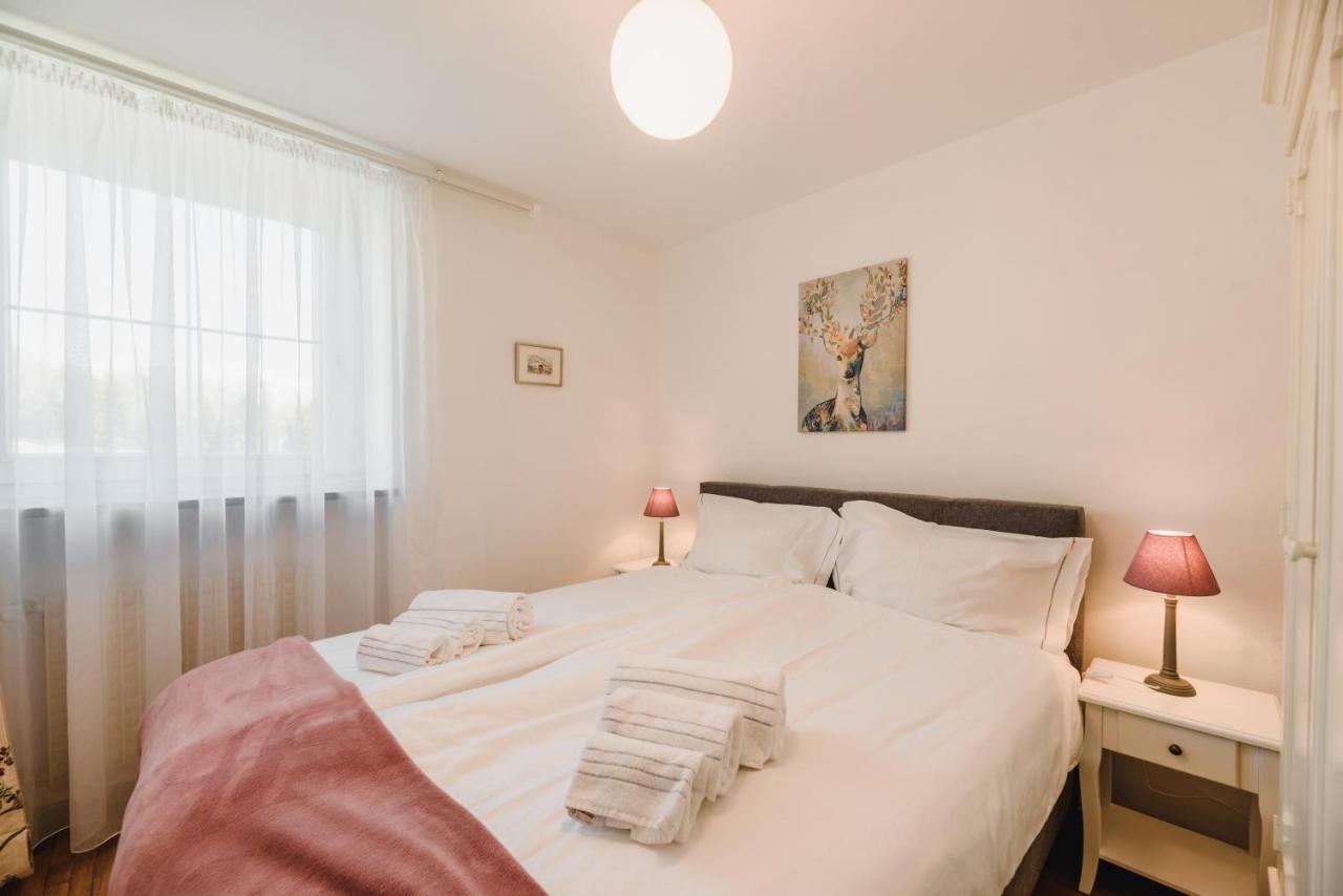 Renoviertes Apartment Mit Terrasse An Der Piste Mit Kostenlosen Wifi Carezza al Lago Exteriör bild